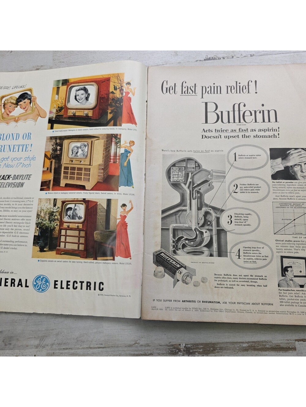 Life Magazine April 23, 1951 “Flight Of The Dalai Lama” Photos Escape Trek - Picture 3 of 6